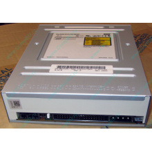 CDRW TSST SR-M8202 IDE white (Лыткарино)